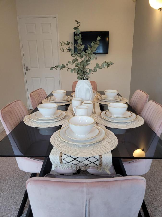 4-Bedroom Home Near Ema, Sleeps 6 Castle Donington Zewnętrze zdjęcie