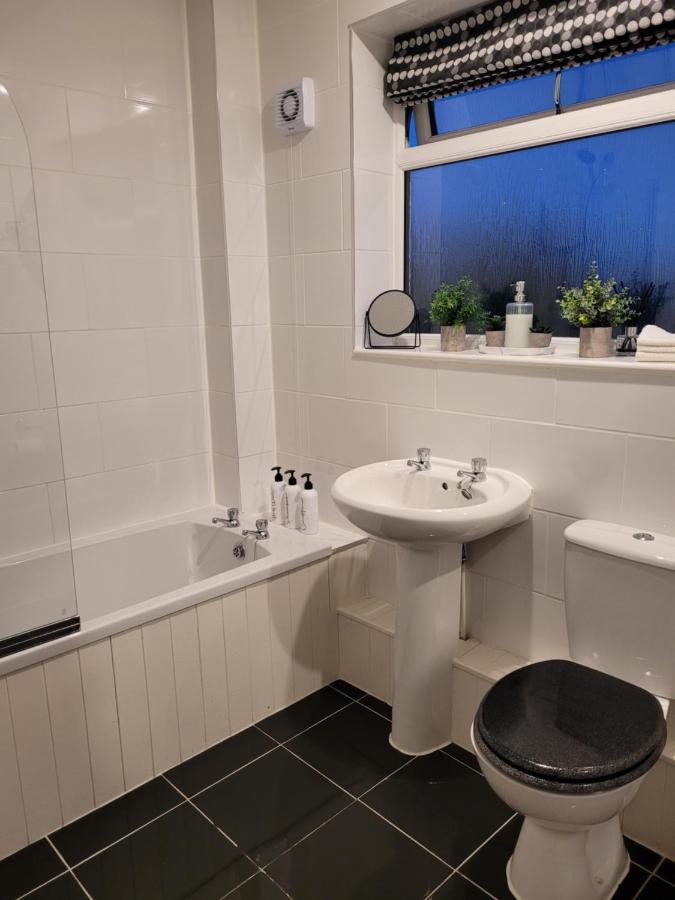 4-Bedroom Home Near Ema, Sleeps 6 Castle Donington Zewnętrze zdjęcie
